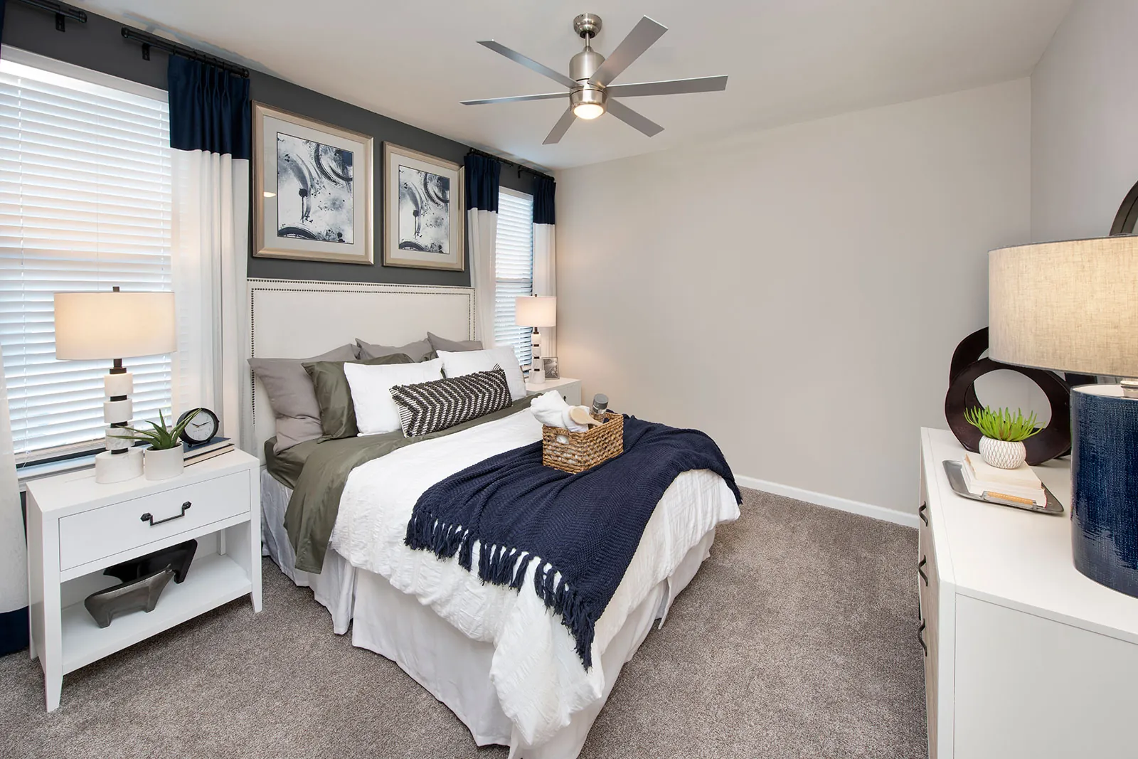 One Bedroom Banner